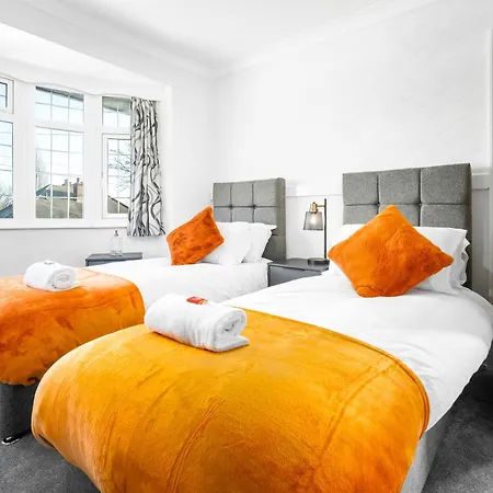Hébergement de vacances Modern Stylish Home, Garden, Parking, Wifi Families Contractors *