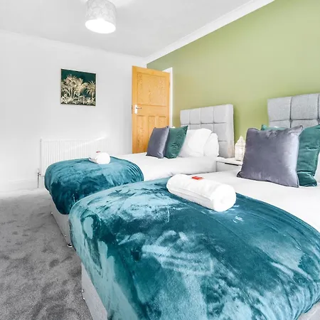 Hébergement de vacances Modern Stylish Home, Garden, Parking, Wifi Families Contractors Birmingham